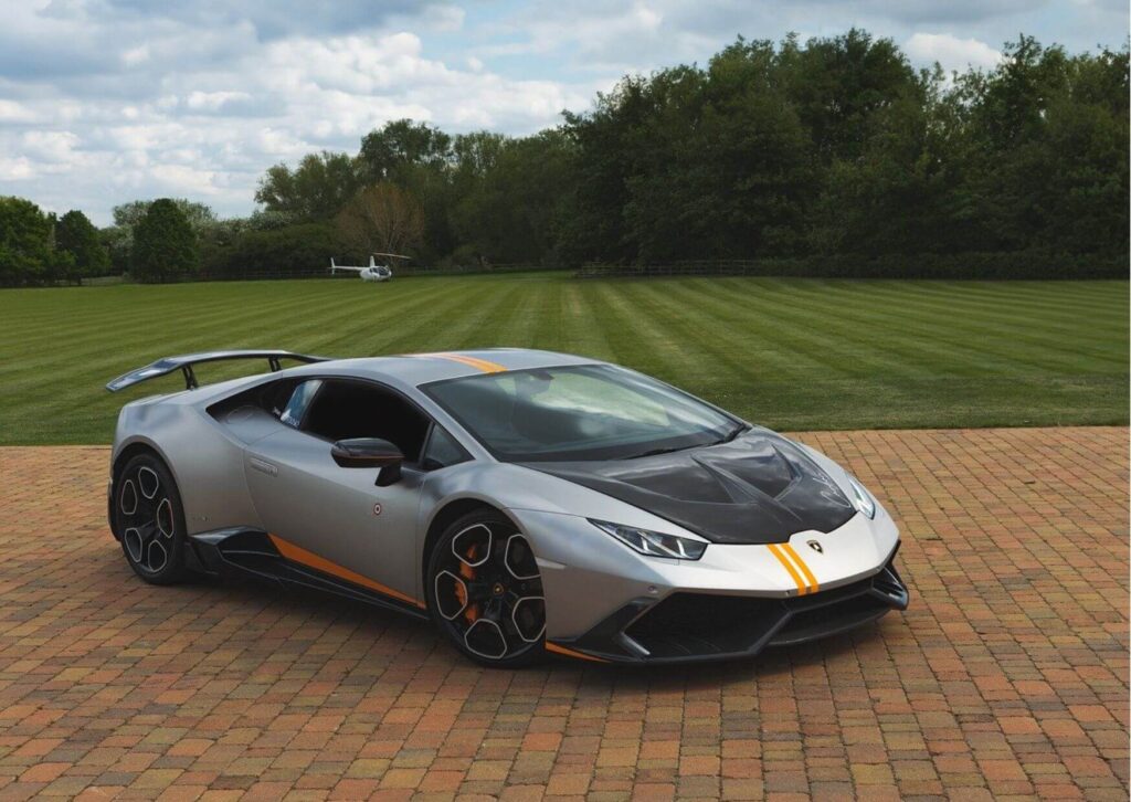  Lamborghini’s Popular Sports Car Models / Image by Kev from Pixabay